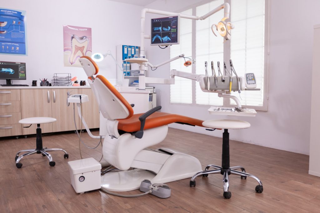 تجهیز کلینیک های دندان پزشکی